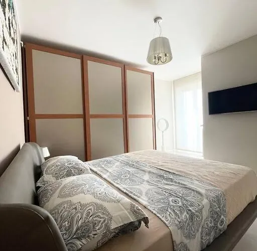 Oxhome Modern Апартаменти *