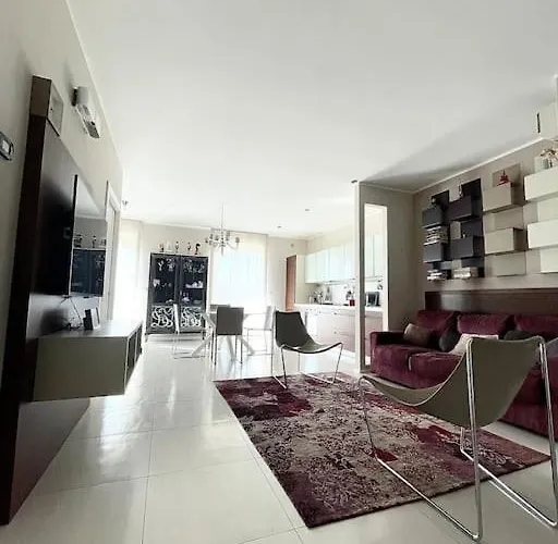 Oxhome Modern Апартаменти